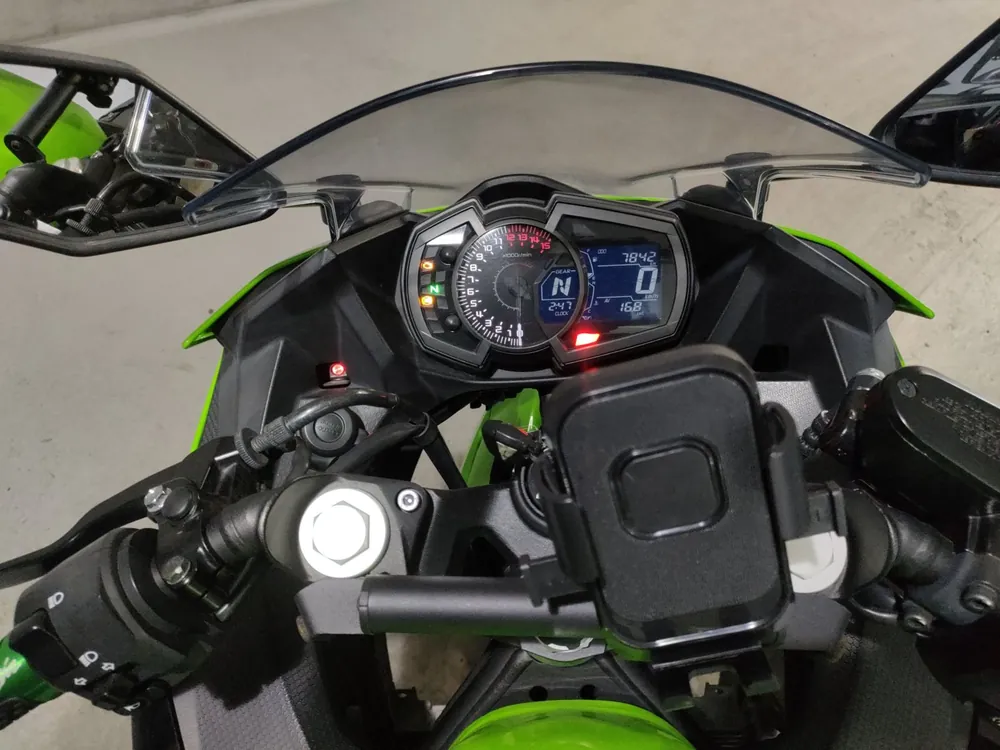 Kawasaki Ninja 400 2018, black / green, фото 5