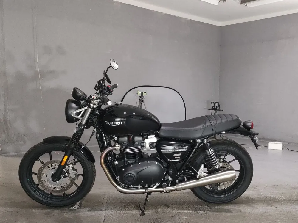 Triumph Speed Twin 900 2023, чёрный, фото 2