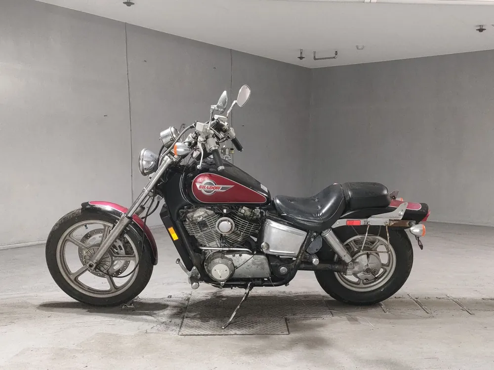 Honda Shadow 1100 1993, красный, фото 2