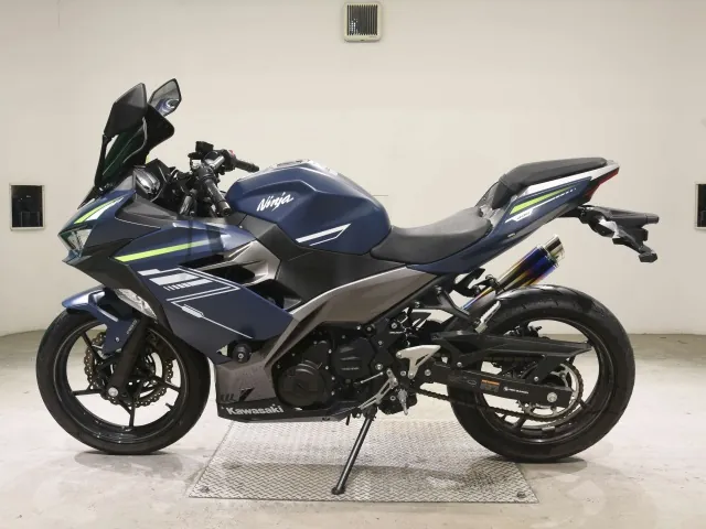 Kawasaki Ninja 400 2021, navy blue, фото 2
