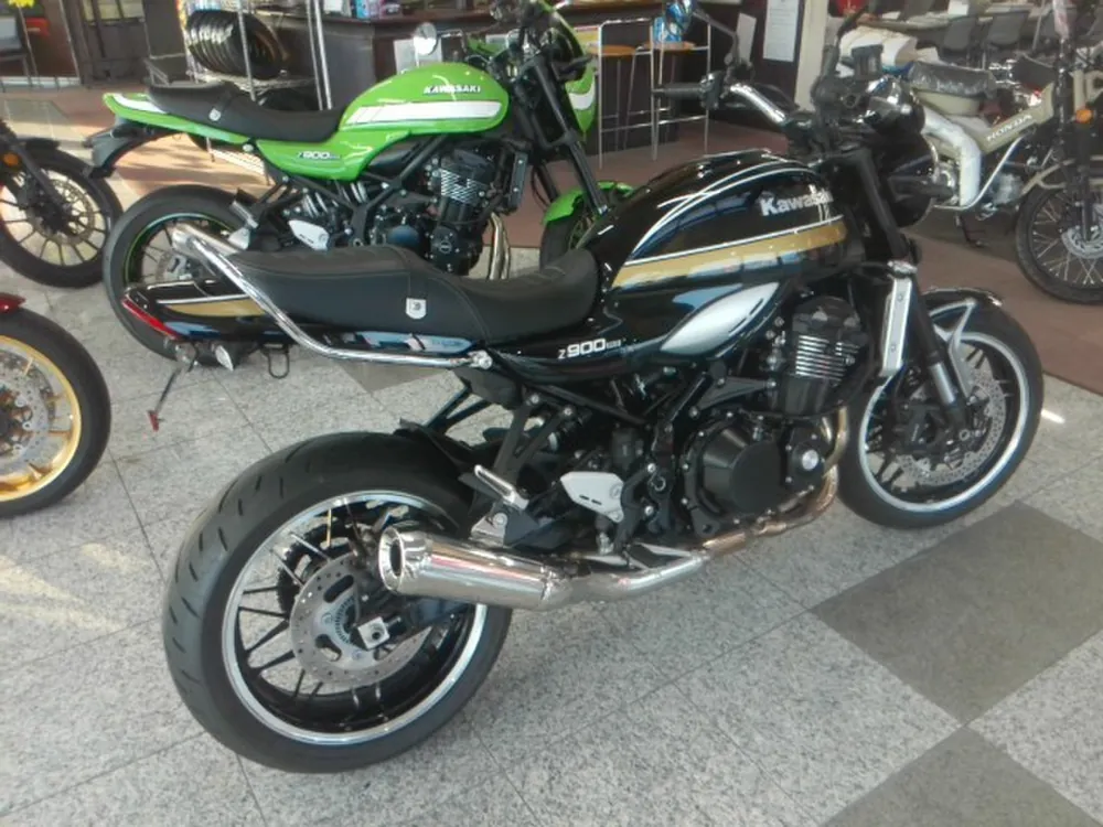 Kawasaki Z900RS 2023, black / gold, фото 4