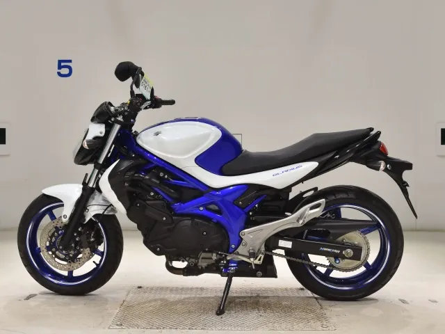 Suzuki Gladius 400 ABS 2013, white | blue, фото 2