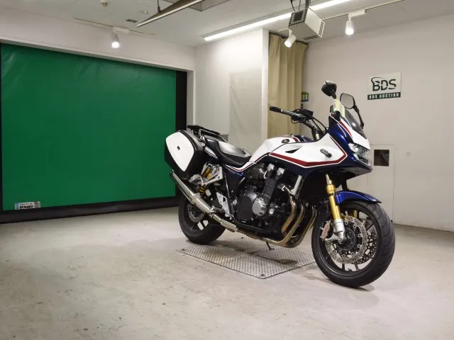 Honda CB1300 2019, white | blue, фото 3