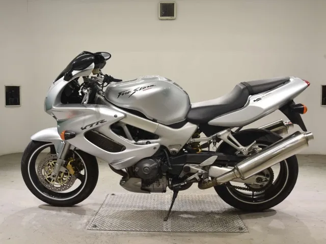 Honda VTR1000F 1997, серебристый, фото 2