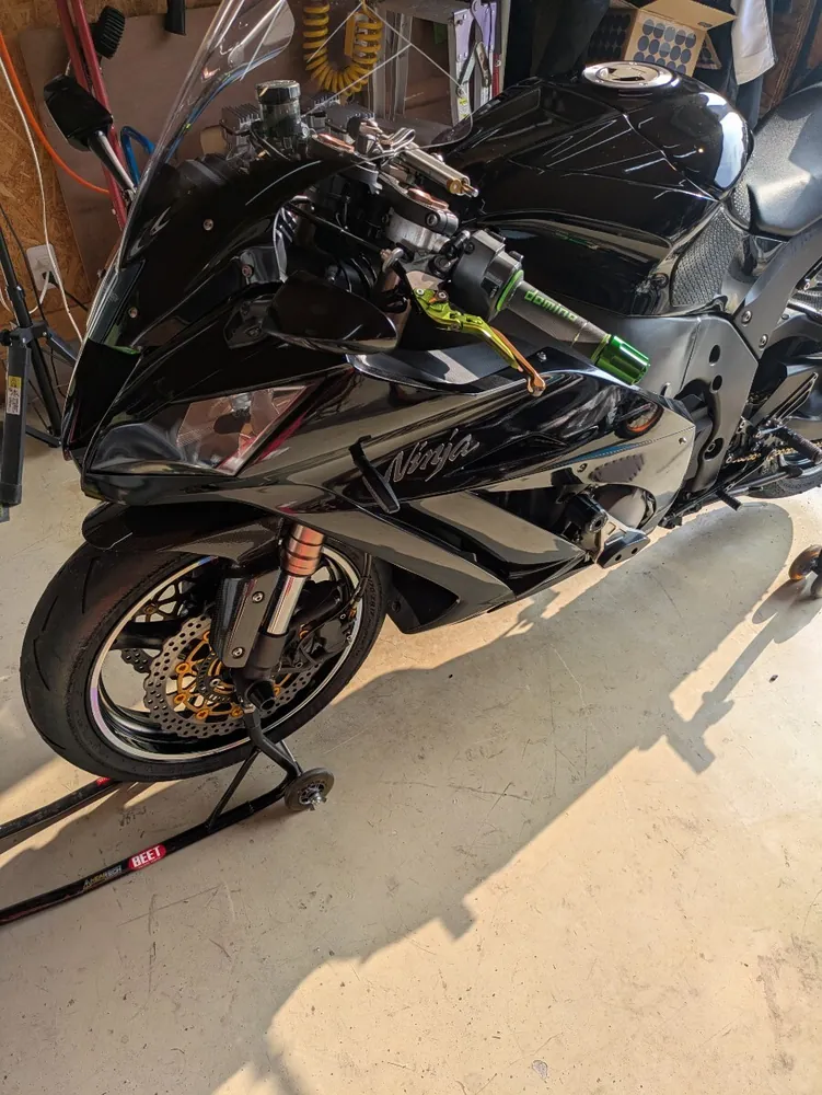 Kawasaki ZX-10R 2011, фото 3