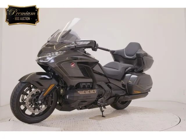 Honda GL1800 2026, чёрный, gunmetal, фото 4
