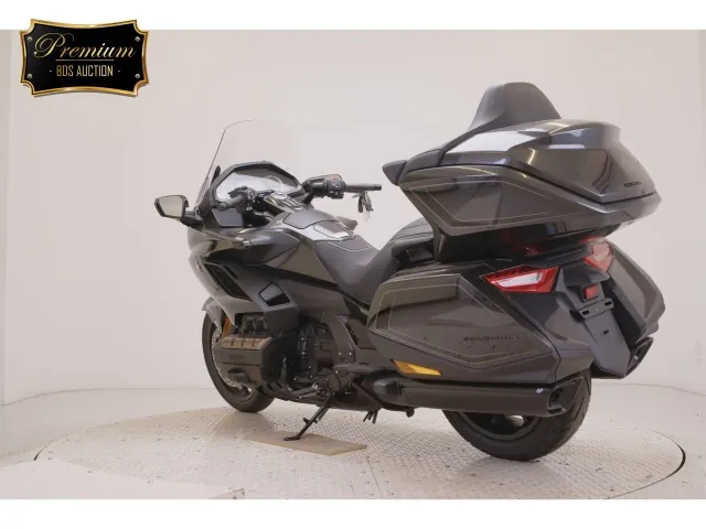 Honda GL1800 2026, чёрный, gunmetal, фото 6
