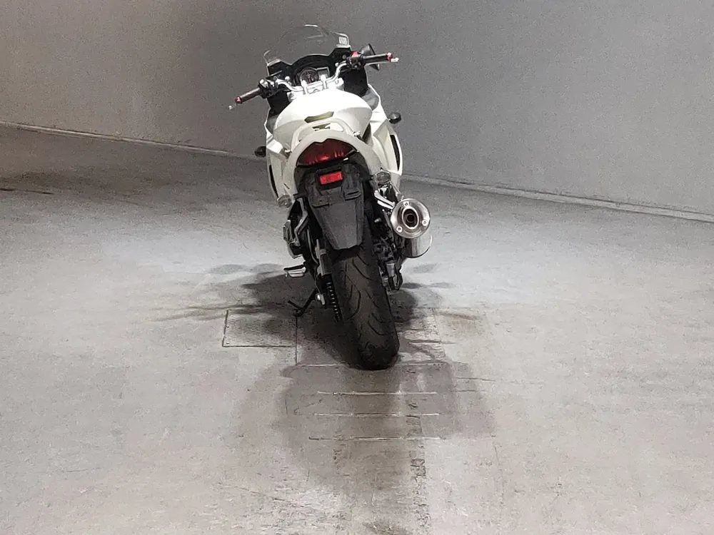 Suzuki Bandit 1250S 2011, белый, фото 4