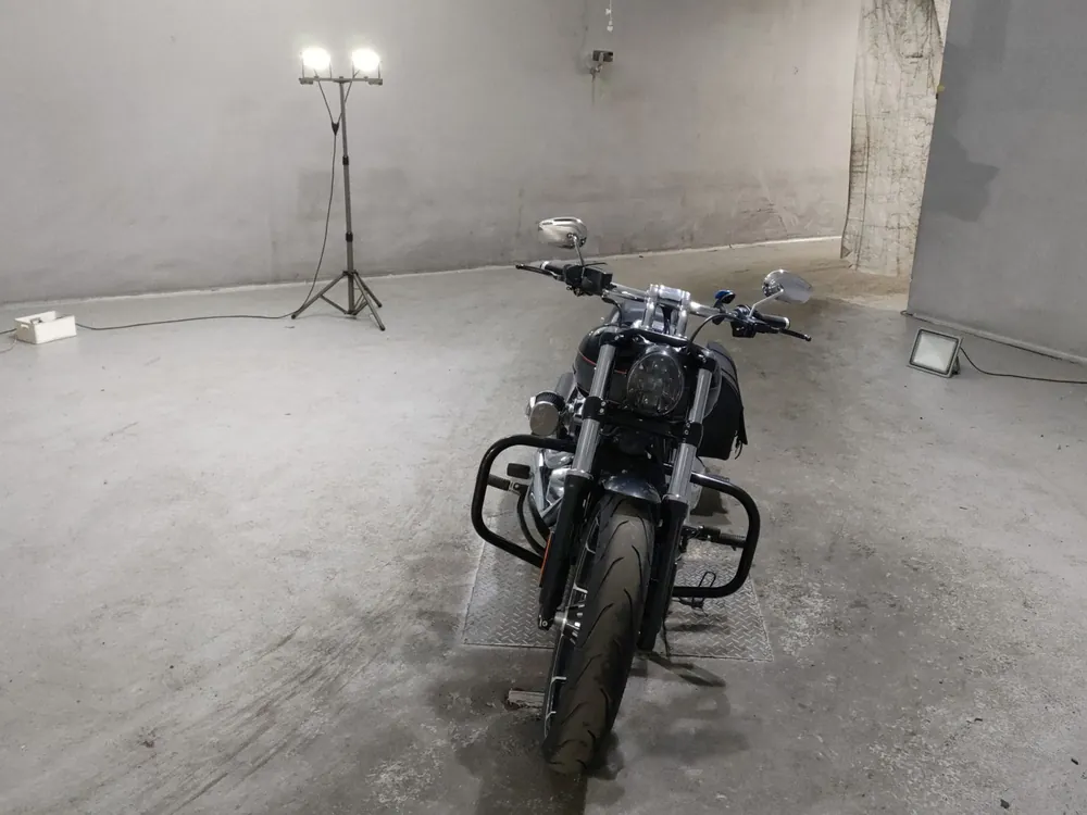 Harley-Davidson FXBR1920 2023, чёрный, фото 3