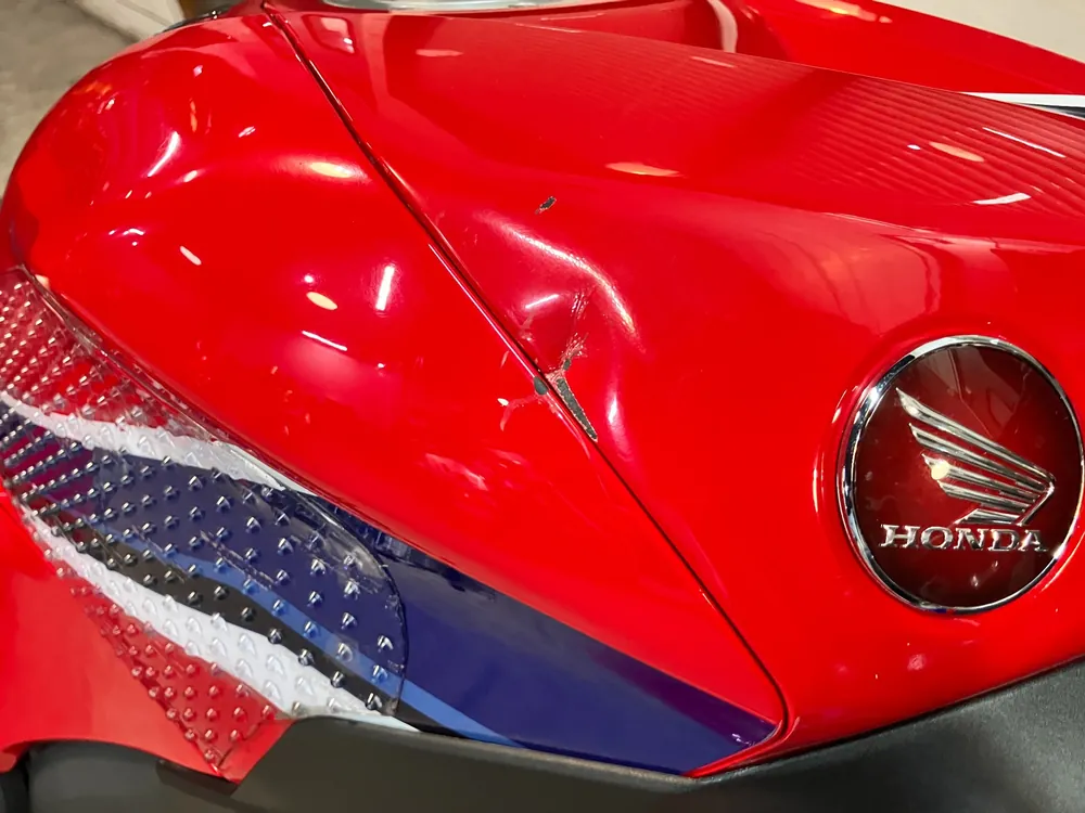 Honda CBR600RR 2020, red / blue / white, фото 16