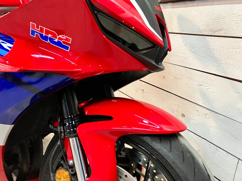 Honda CBR600RR 2020, red / blue / white, фото 19