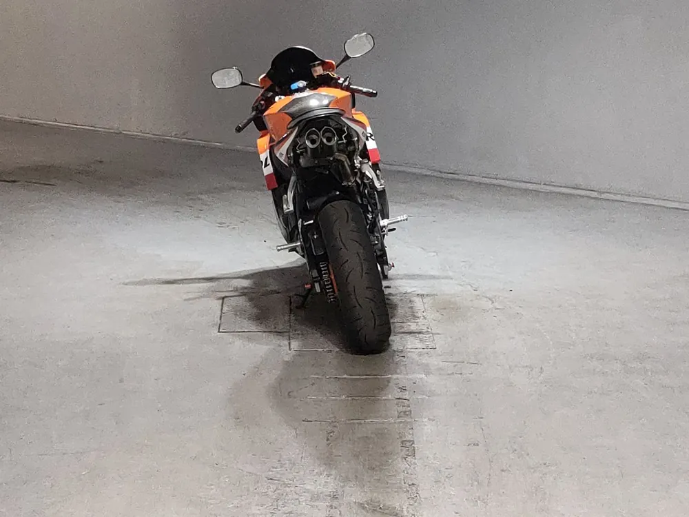 Honda CBR600RR 2010, чёрный, оранжевый, фото 4