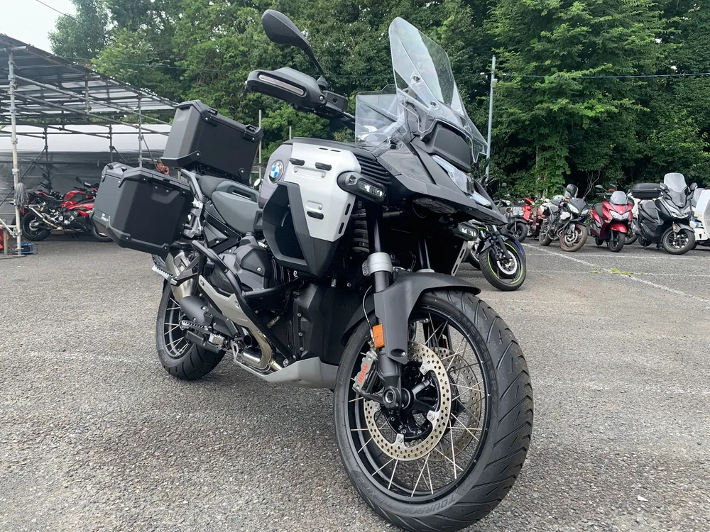 BMW R1300GS ADV 2026, чёрный, фото 2