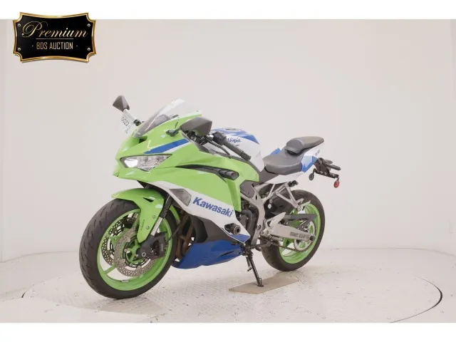 Kawasaki ZX-4R SE 2024, white | green, фото 4
