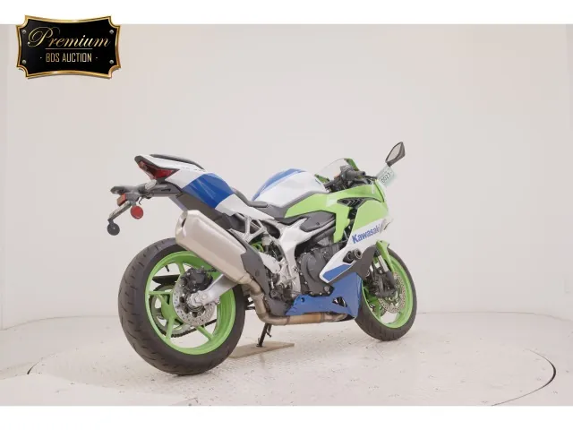 Kawasaki ZX-4R SE 2024, white | green, фото 5