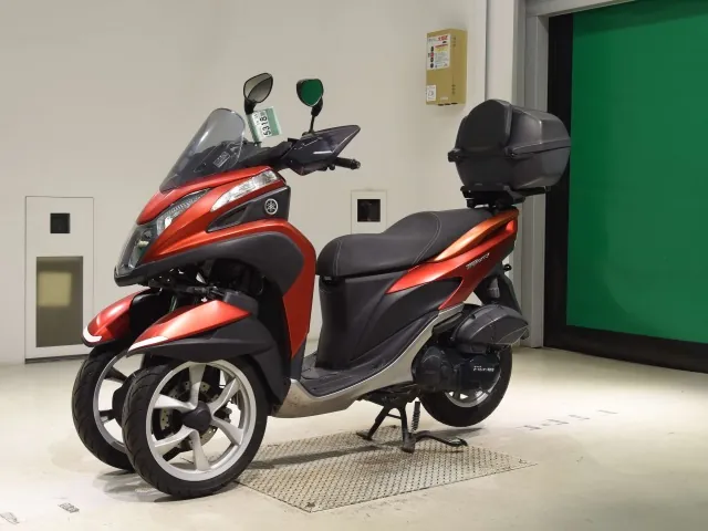Yamaha Tricity 125, красный, фото 4