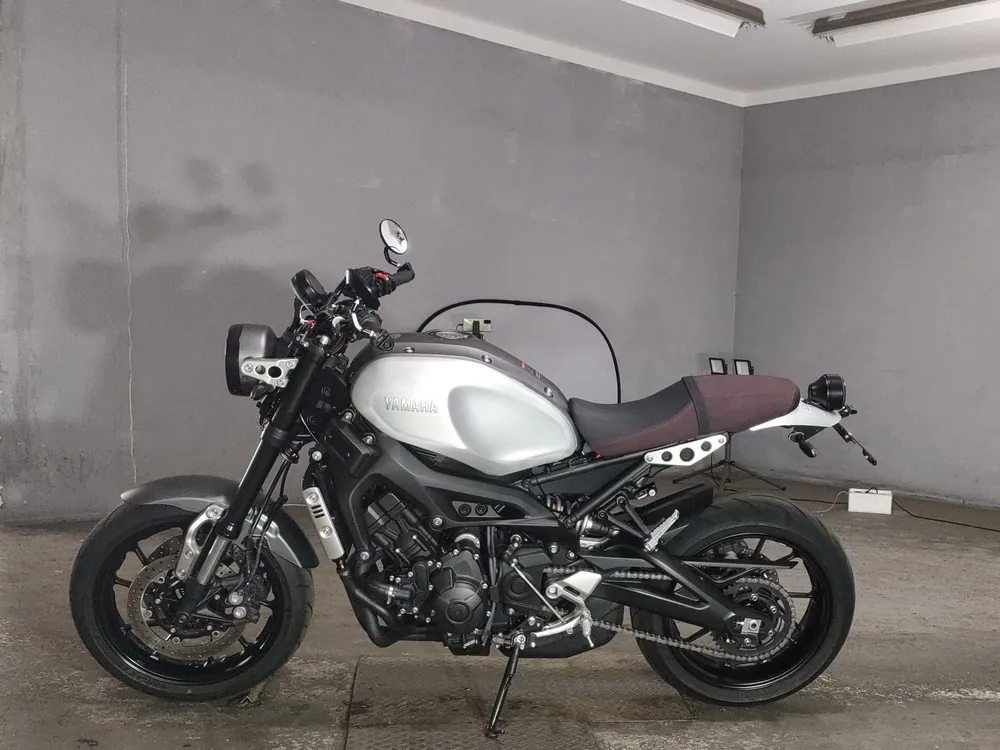 Yamaha XSR900 2020, серебристый, фото 2
