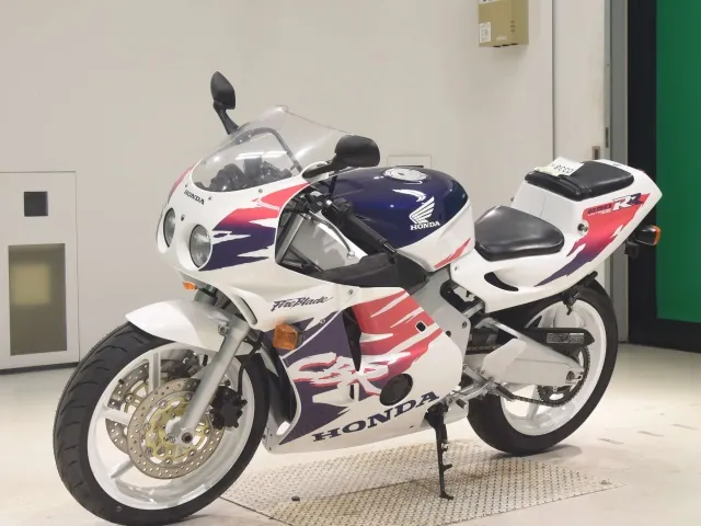 Honda CBR250RR, white | red | blue, фото 4
