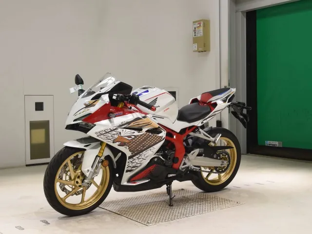 Honda CBR250RR, белый, фото 4