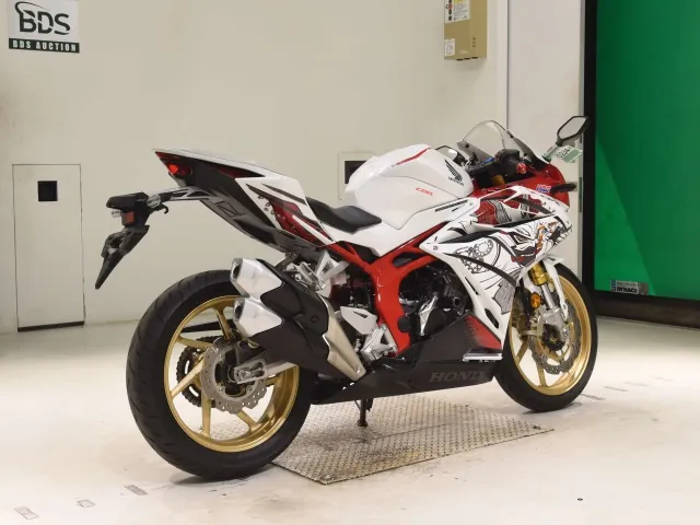 Honda CBR250RR, белый, фото 5
