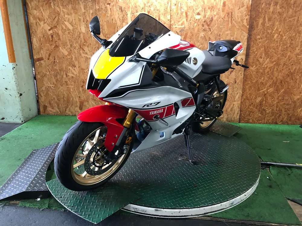 Yamaha YZF-R7 2022, white / red / yellow, фото 3