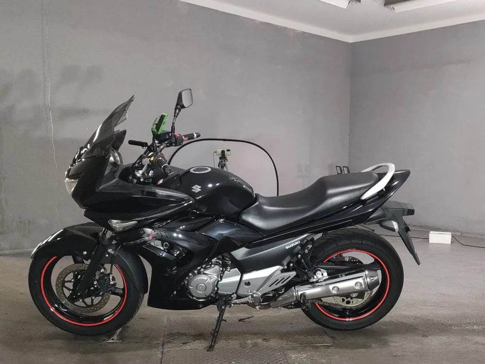 Suzuki GSR250S, чёрный, фото 2