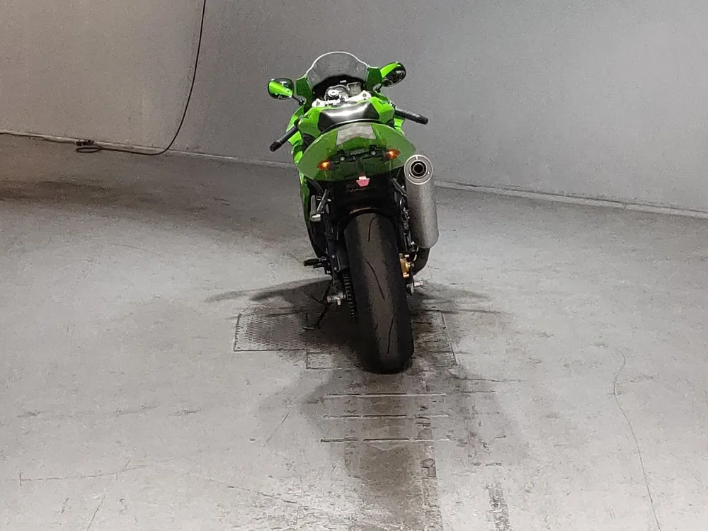 Kawasaki ZX-10R 2004, зелёный, фото 4