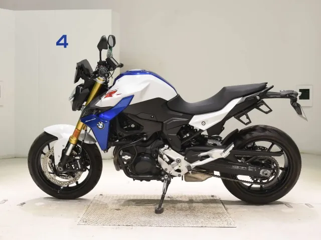 BMW F900R 2023, white | blue, фото 2