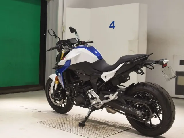 BMW F900R 2023, white | blue, фото 6