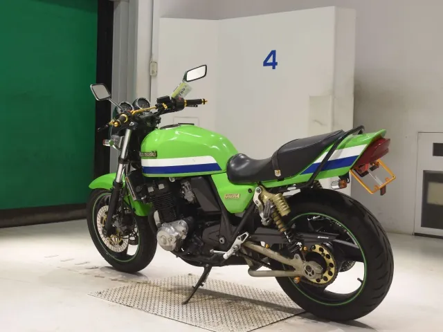 Kawasaki ZRX400-II 1994, зелёный, фото 6