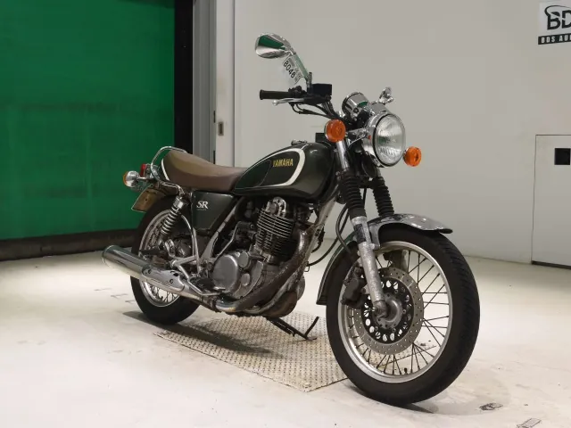 Yamaha SR400 2014, зелёный, фото 3