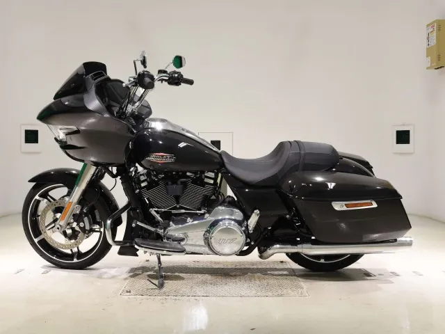 Harley-Davidson FLTRX1920 2026, чёрный, фото 2