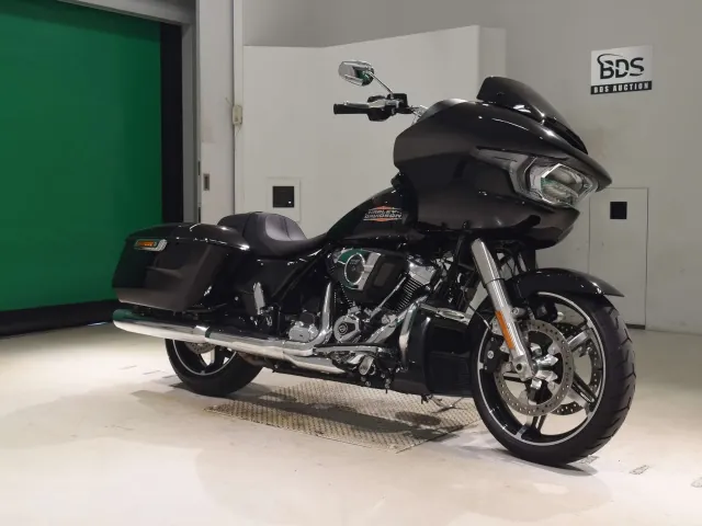 Harley-Davidson FLTRX1920 2026, чёрный, фото 3