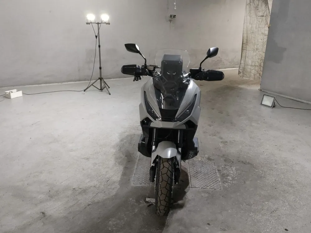 Honda X-ADV750 2026, серый, фото 3