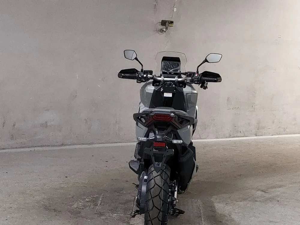 Honda X-ADV750 2026, серый, фото 4