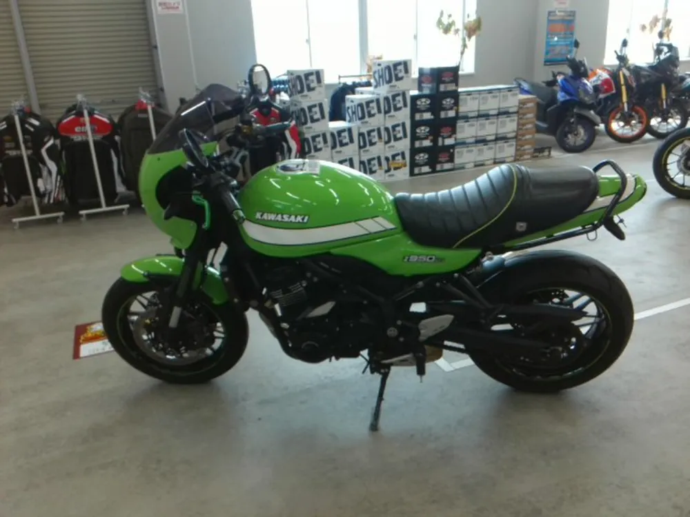 Kawasaki Z900RS 2018, зелёный, фото 2