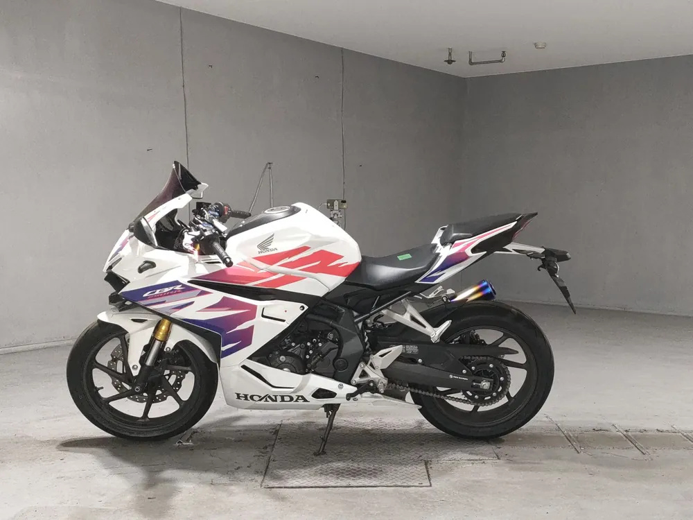 Honda CBR250RR, белый, фото 2
