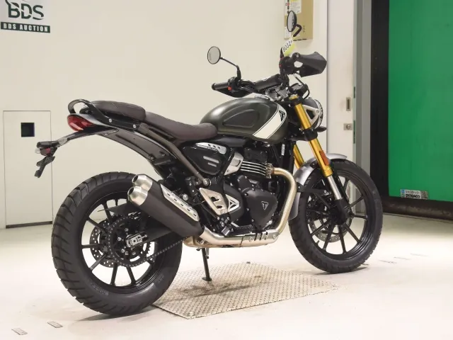 Triumph Scrambler 400 X 2026, зелёный, фото 5