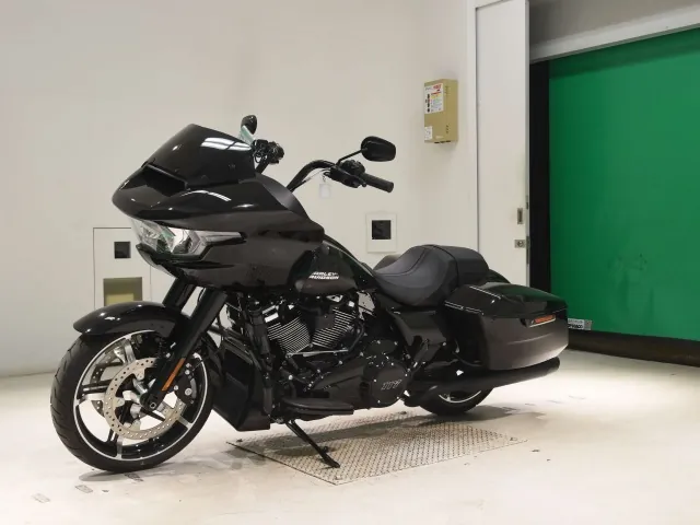 Harley-Davidson FLTRX1920 2026, чёрный, фото 4