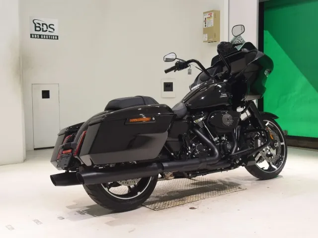 Harley-Davidson FLTRX1920 2026, чёрный, фото 5