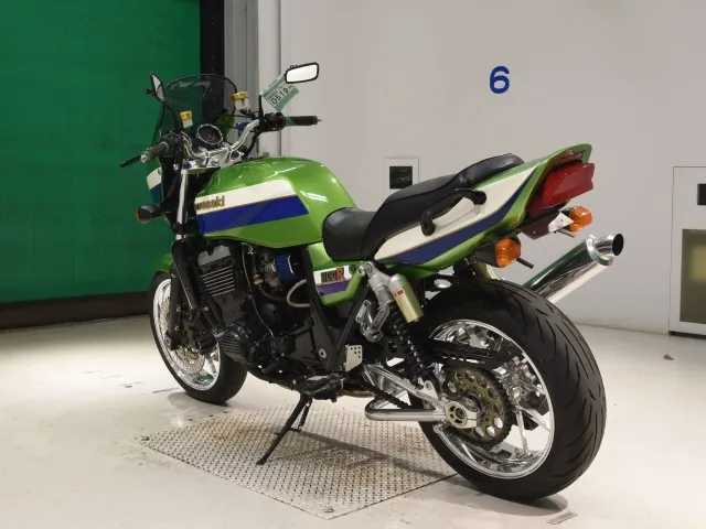 Kawasaki ZRX1100 1998, зелёный, фото 6