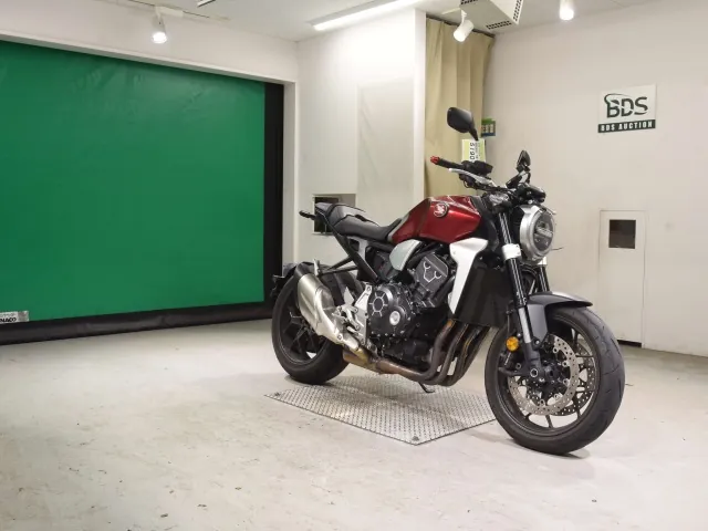 Honda CB1000R 2019, красный, фото 3