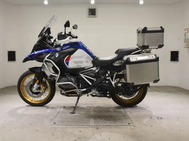 BMW R1250Gs Adventure 2019, белый, красный, синий, фото 2