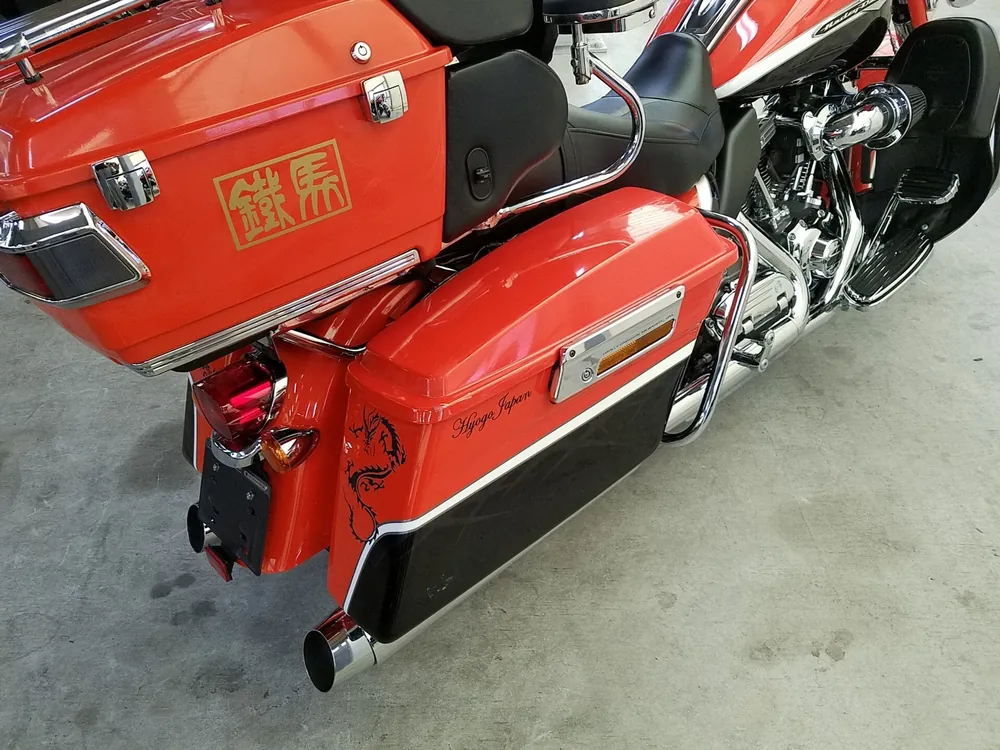 Harley-Davidson FLHTCUSE1800CVO 2012, orange / black, фото 9