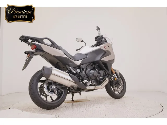 Honda NT1100 2026, золотистый, фото 5