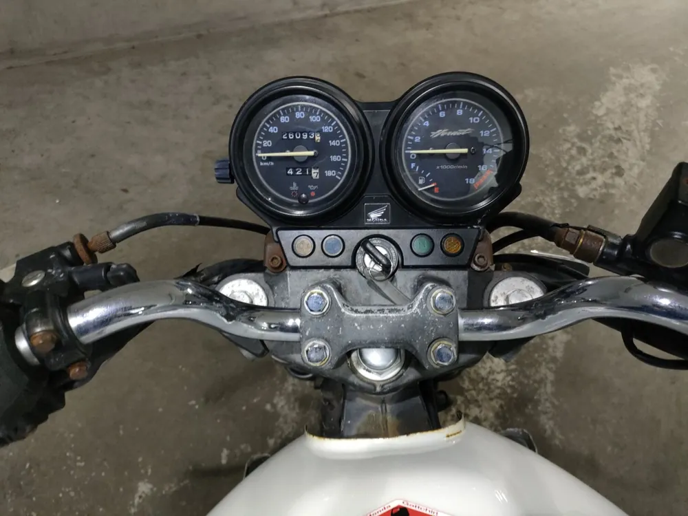 Honda Hornet 250, белый, фото 5