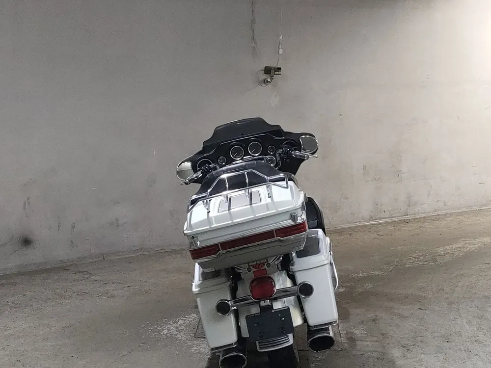 Harley-Davidson FLHTC1580 2008, белый, фото 4