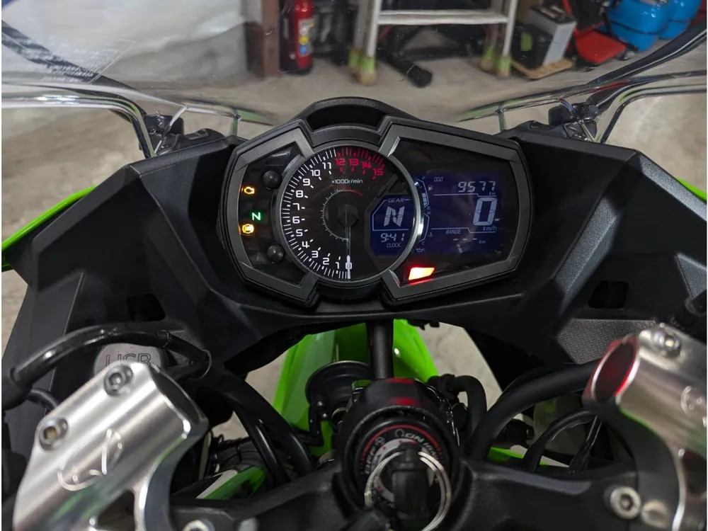 Kawasaki Ninja 400 2018, зелёный, фото 3