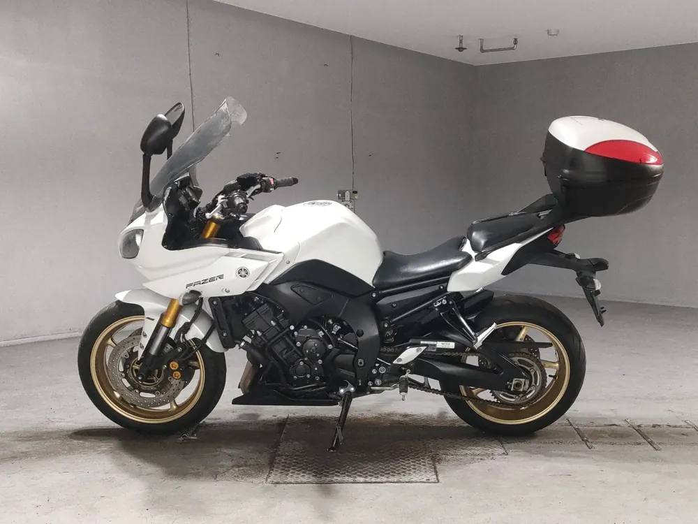 Yamaha Feather8 2010, белый, фото 2