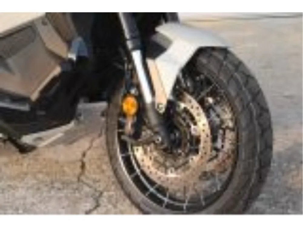 Honda X-ADV750 2026, серый, фото 3